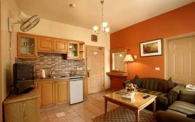 Capri Hotel Suites Αμμάν Εξωτερικό φωτογραφία